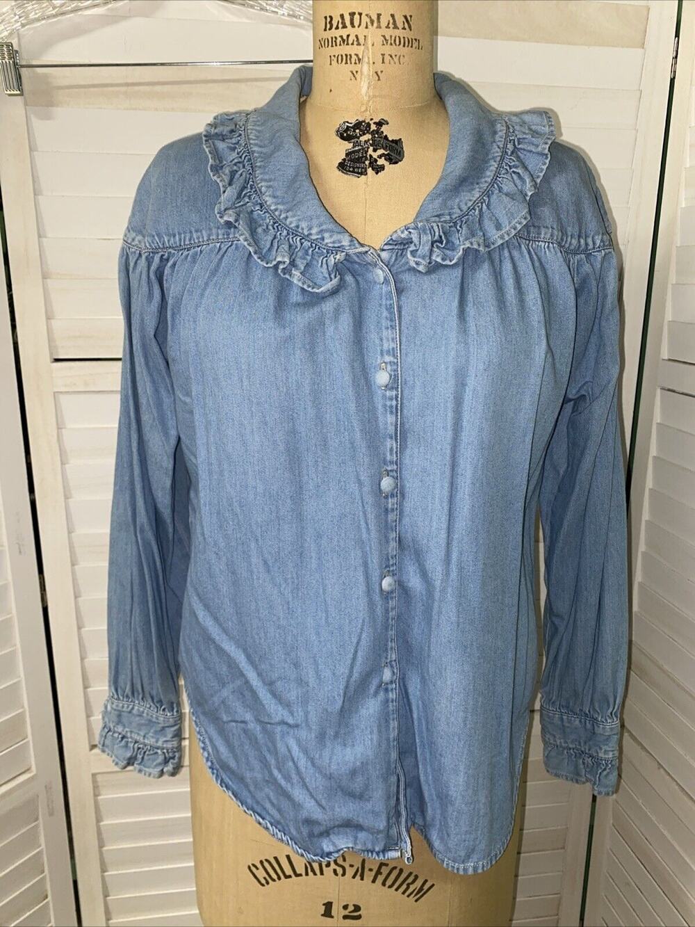 Vintage 80s Westbound Women’s Denim Shirt Blouse Country Western V Neck Sz Small